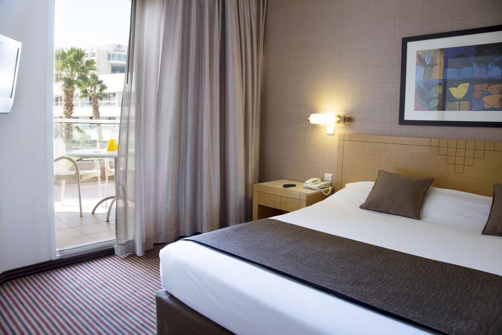 Hotel Royal Garden By Isrotel Collection